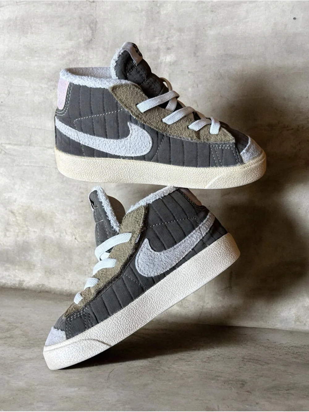 Nike Blazer Mid '77 Toddler Size 8 Sneaker